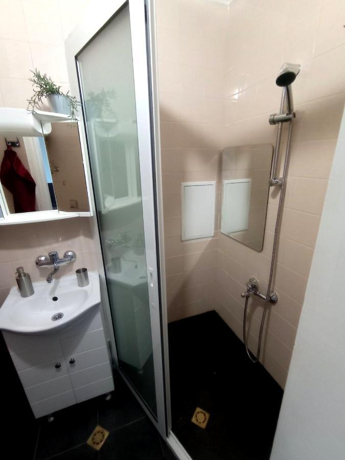 Lovely 1 Bdr In Center София
