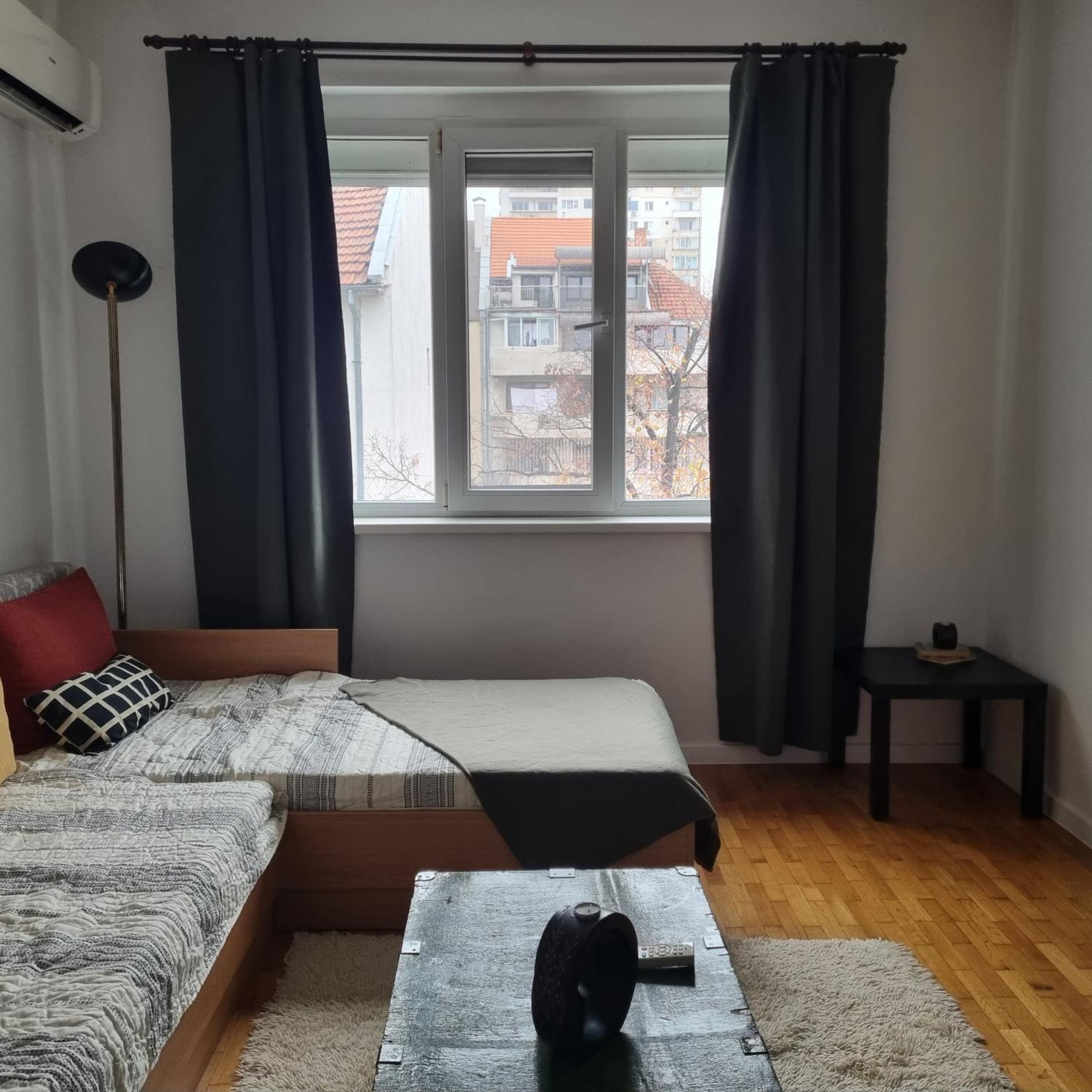 Apartment Lovely 1 Bdr In Center